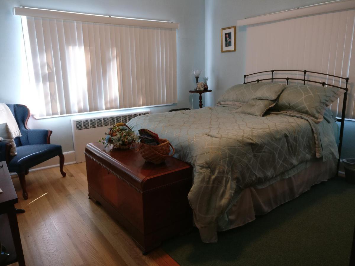 Maurrocks - A Pocono Mountains B&B Mount Pocono Bagian luar foto