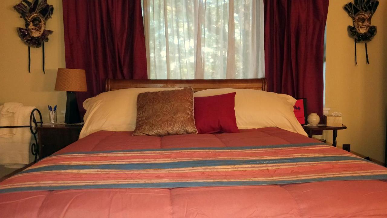 Maurrocks - A Pocono Mountains B&B Mount Pocono Bagian luar foto