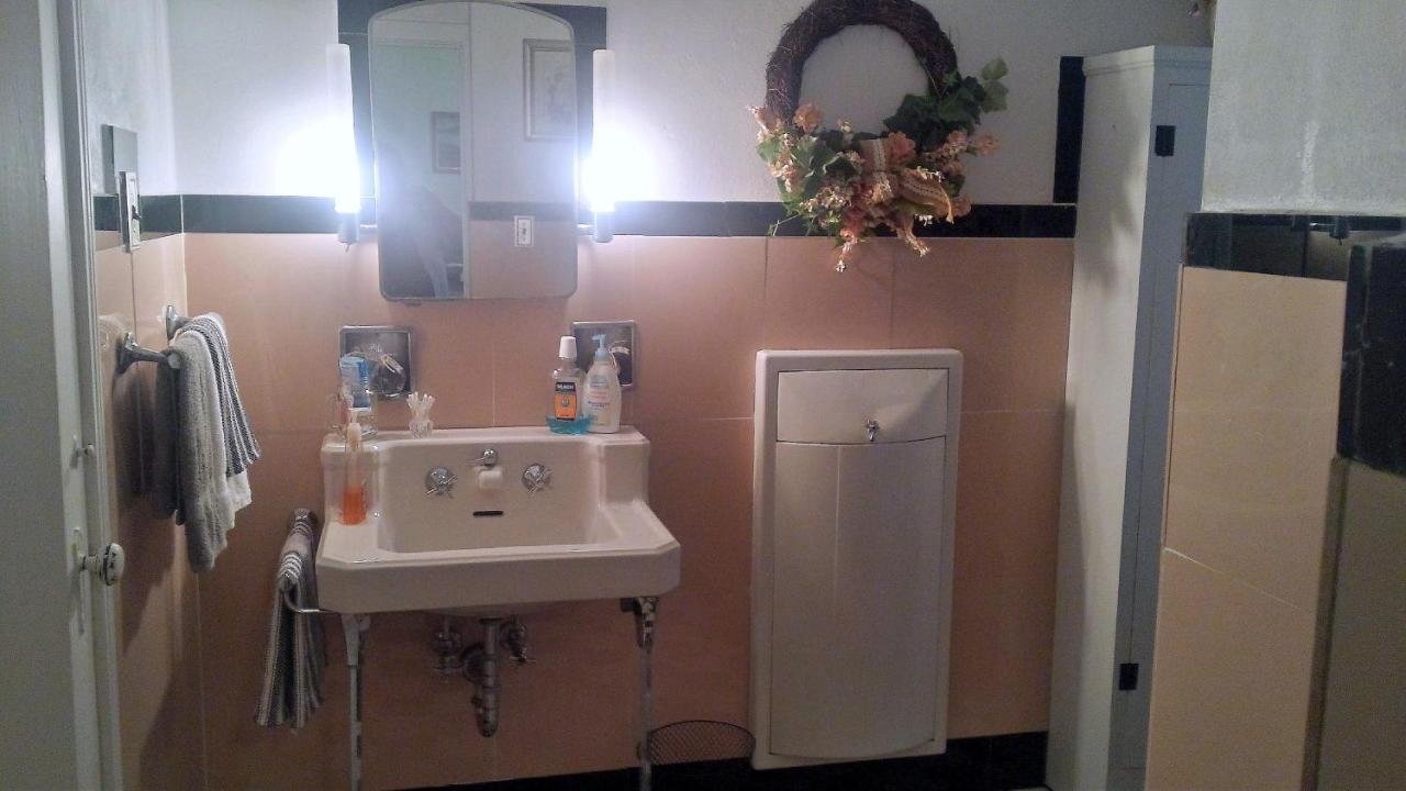 Maurrocks - A Pocono Mountains B&B Mount Pocono Bagian luar foto